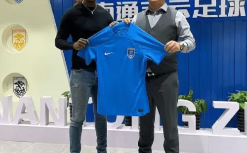 Rubilio Castillo ya fue presentado oficialmente en el Nantong Zhiyun FC (Foto: Diario Diez)