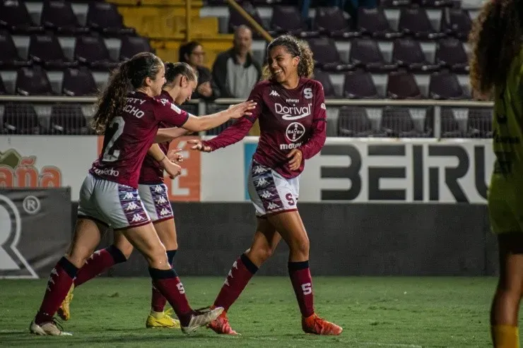 Saprissa Femenino marcha a paso perfecto y son líderes del torneo (Saprissa)