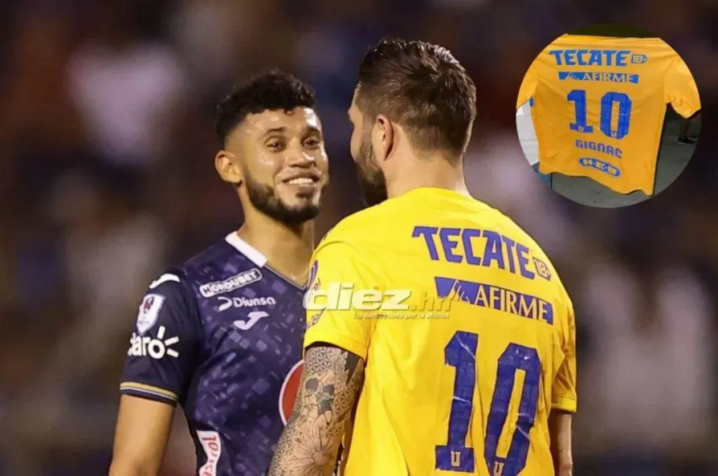 Marcelo Pereira con André-Pierre Gignac durante el encuentro (Foto: Diario Diez)