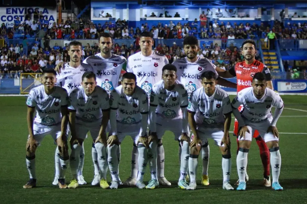 Alajuelense ganó el sábado anterior ante Perez Zeledón y se afianzó en el segundo puesto de la tabla (LDA)