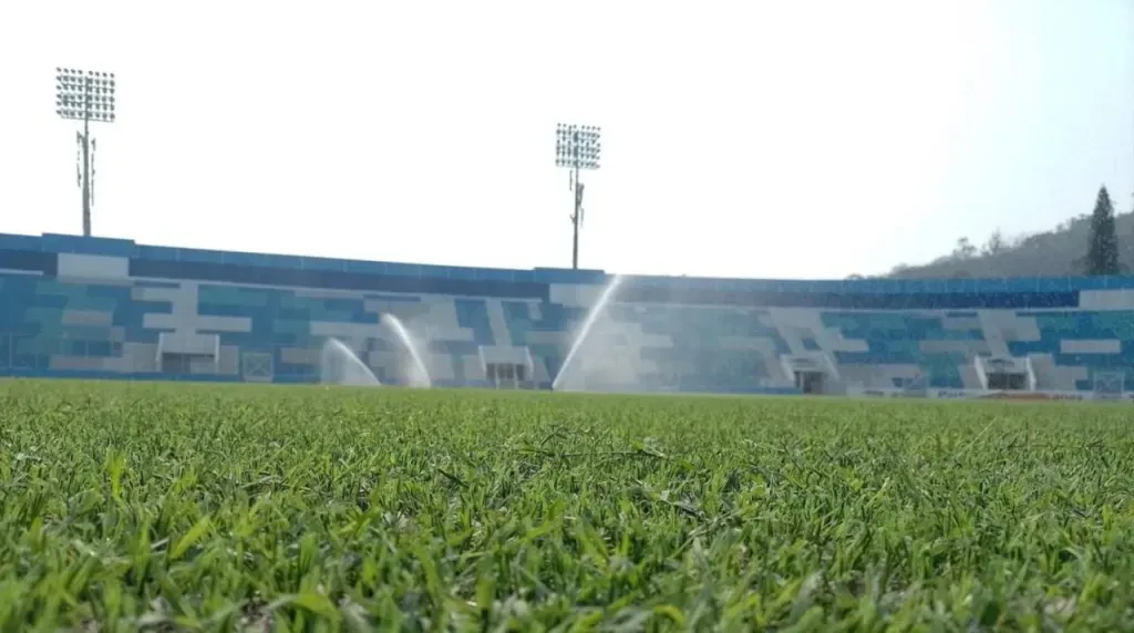 Así luce la grama de Estadio Nacional luego de su segundo corte (Foto: Diez)