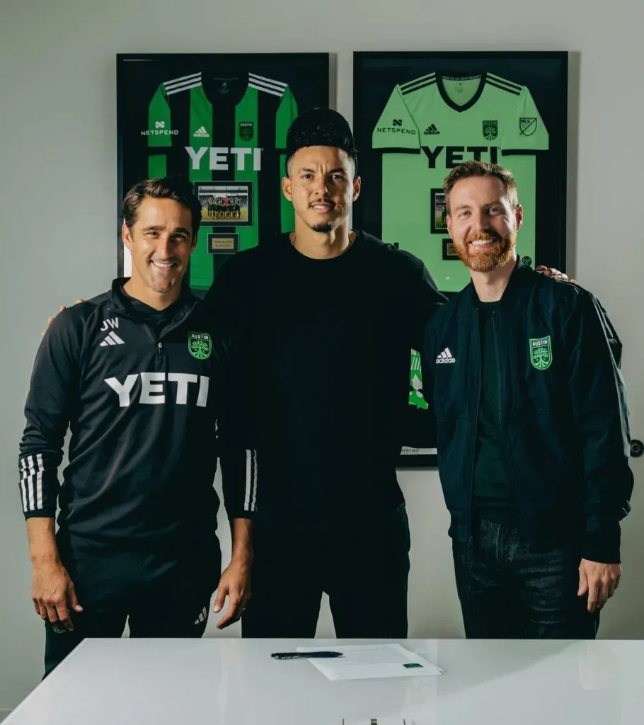 El DT del club y el director deportivo alaudieron la labor de Cruz en el equipo y apoyaron su permanencia (Austin FC)