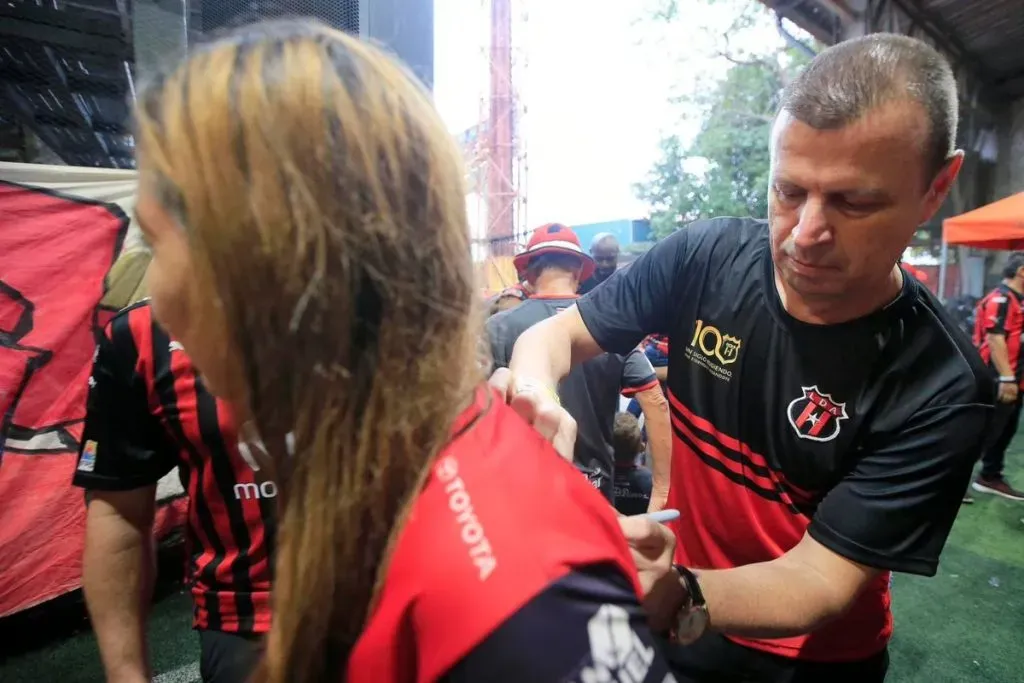 Liga Deportiva Alajuelense sorprende con este fichaje de lujo / Alajuelense
