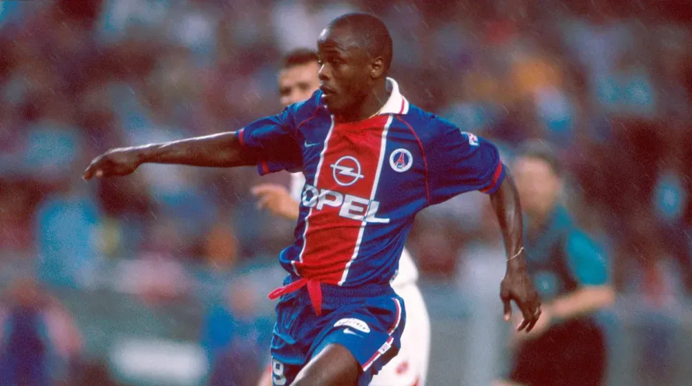 Julio César Dely Valdés con el PSG