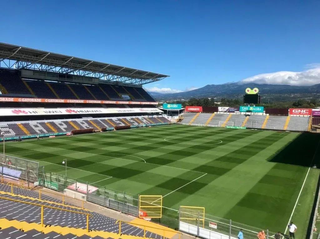 Saprissa recibe este domingo a Herediano