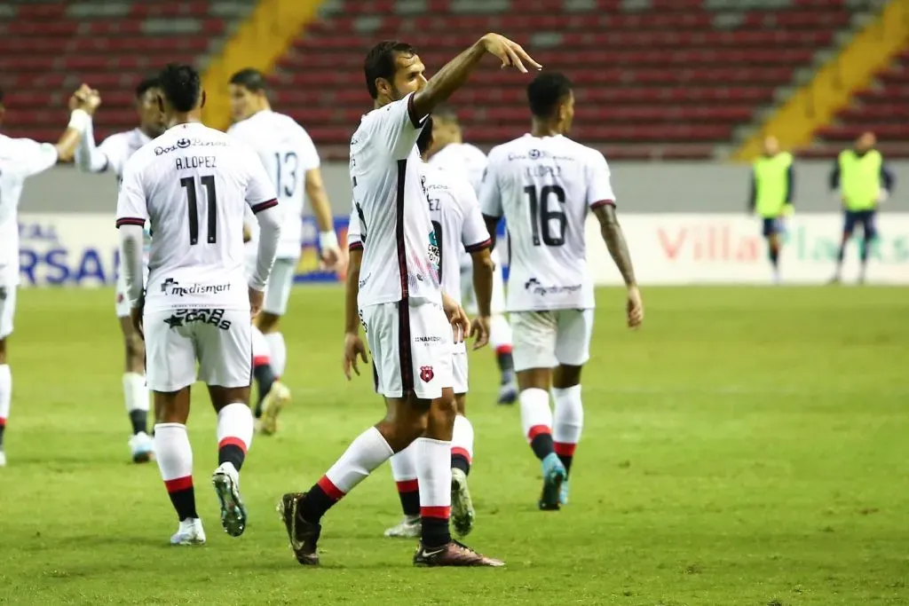Celso Borges anotó el cuarto gol este lunes (LDA)
