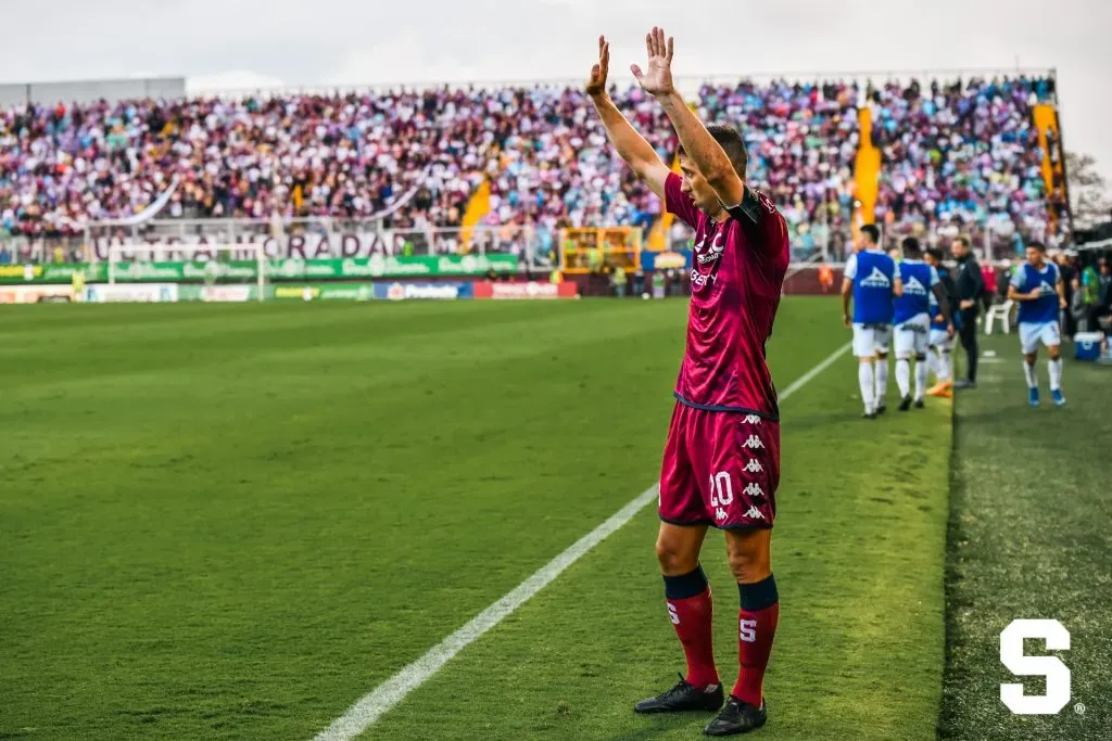 Mariano Torres, capitán morado (Saprissa)