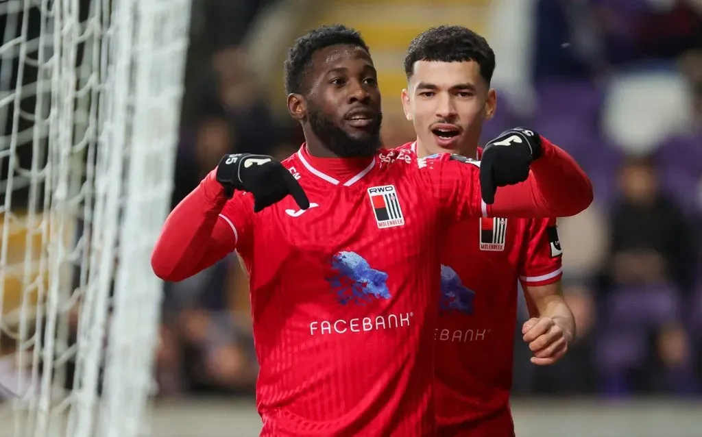 Mickael Biron anotando con el RWDM de Bélgica (Getty)