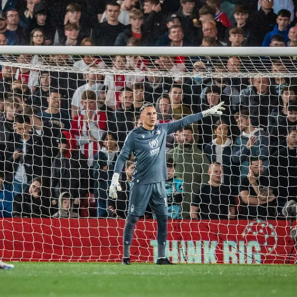 Actualmente, Navas no disputa Champions League y se encuentra de lleno con el Nottingham Forrest (Facebook)