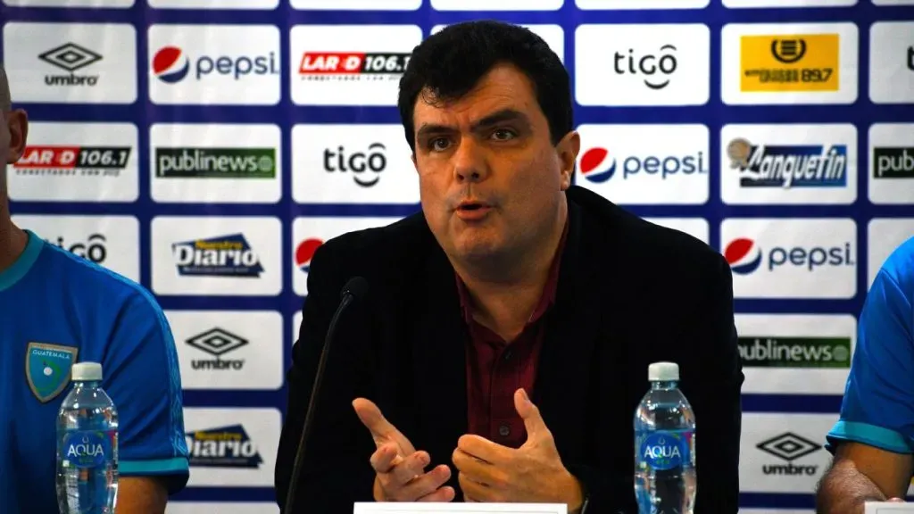 La FEDEFUT definió el futuro de Arquímides Ordóñez en la Selección de Guatemala