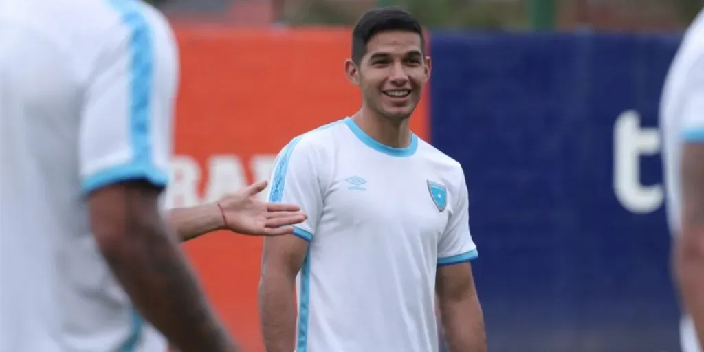 Antonio Chucho López con la Selección de Guatemala