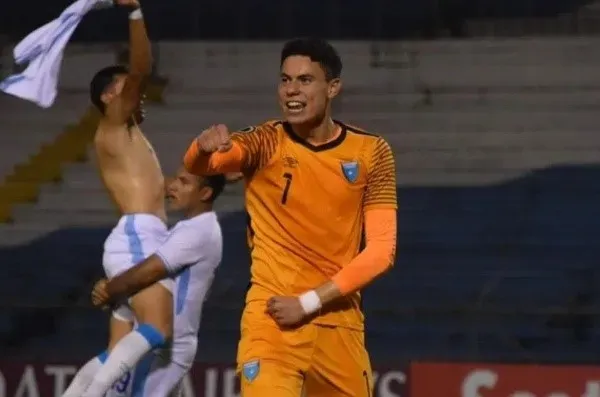 José ‘el Oso’ Aguirre con la Selección de Guatemala