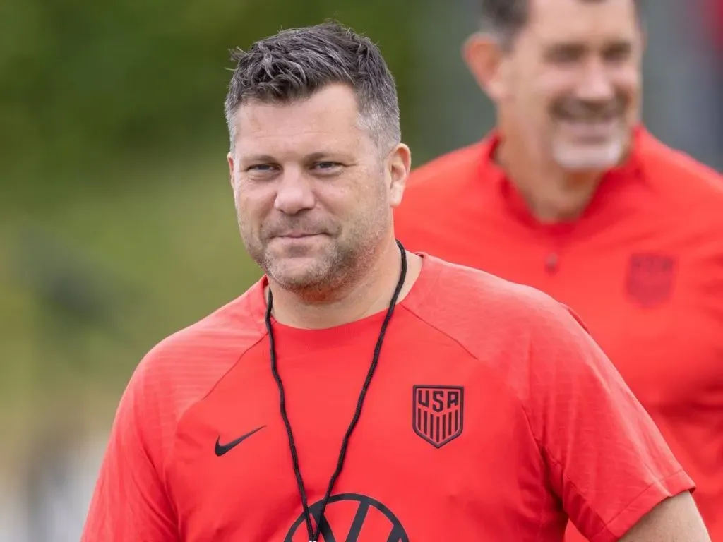 B.J. Callaghan, entrenador de la Selección de Estados Unidos