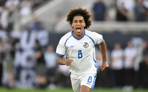 Adalberto Carrasquilla of Panama celebrates after scoring the penalty kick. (Photo by Denis Poroy/Getty Images)