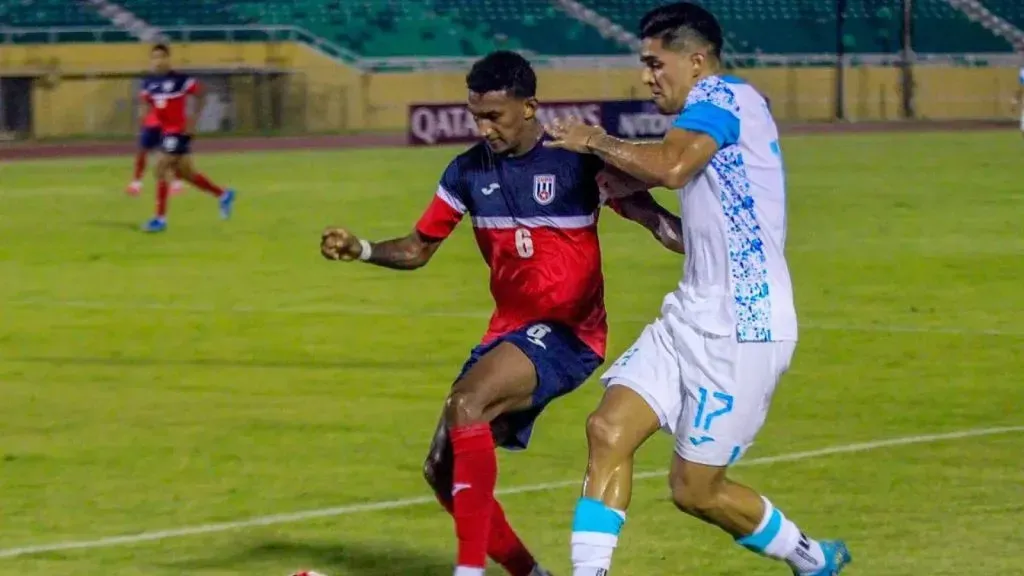 Honduras empato 0-0 contra Cuba en Santo Domingo, República Dominicana.