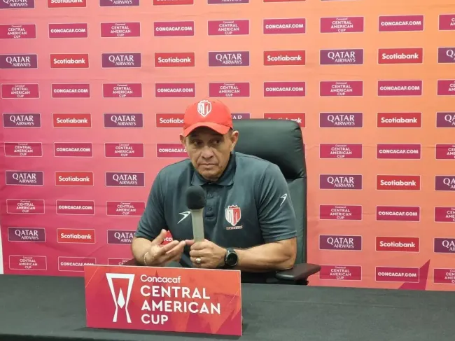 Entrenador del Real Estelí molesto con el arbitraje tras perder ante Alajuelense