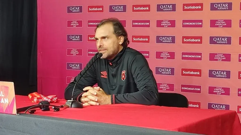 Andrés Carevic, DT de la Liga Deportiva Alajuelense