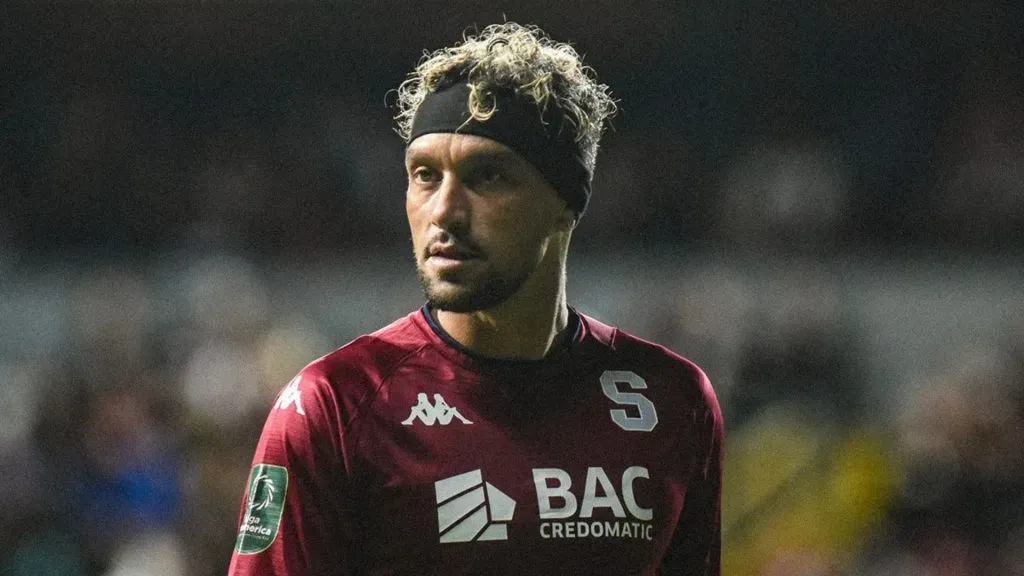 Christian Bolaños con el Deportivo Saprissa