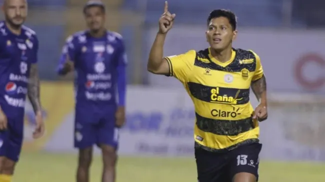 Brayan Moya festeja su gol – El Heraldo