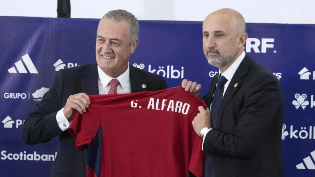 Gustavo Alfaro fue respaldado por Maroto en su demora. (Foto: Fedefútbol)
