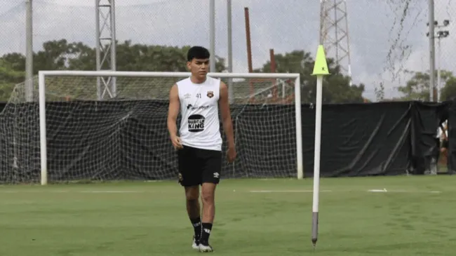 Leonardo Menjívar necesita sumar minutos y sería a préstamo. (Foto: El Gráfico)