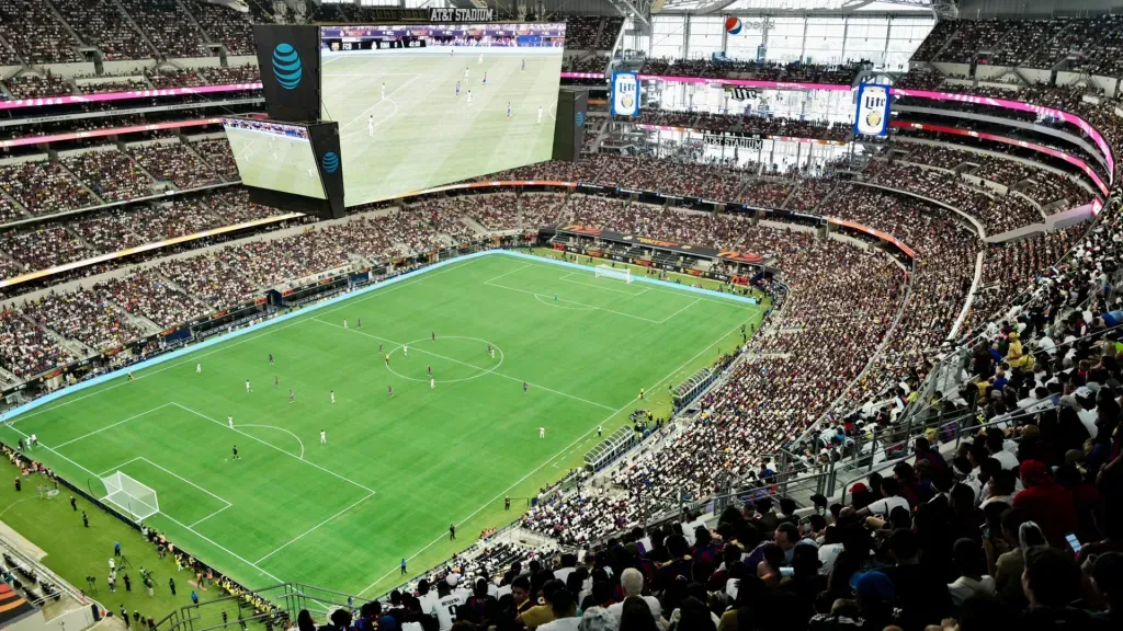 Así luce el imponente AT&T Stadium, que albergará el Panamá-México: fue inaugurado en mayo de 2009, cuenta con capacidad para 80 mil personas y es utilizado por los Dallas Cobwoys de la NFL. (Foto: @ATTStadium)
