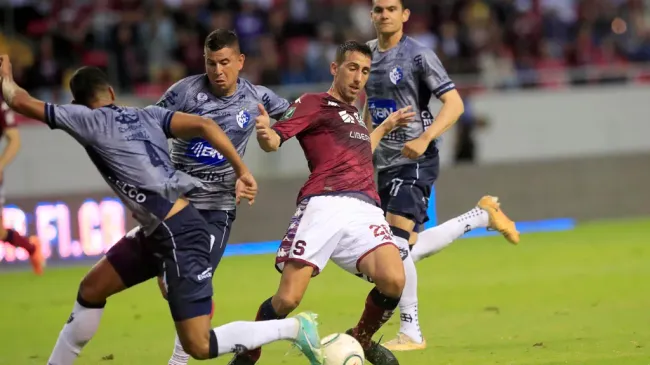 Saprissa lleva 11 partidos consecutivos sin derrotas ante Cartaginés. En los últimos 5, obtuvo 4 victorias y un empate. (Foto: Rafael Pacheco Granados/La Teja)