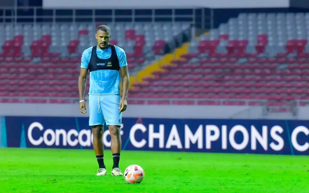 Rondón entrenando con el Pachuca