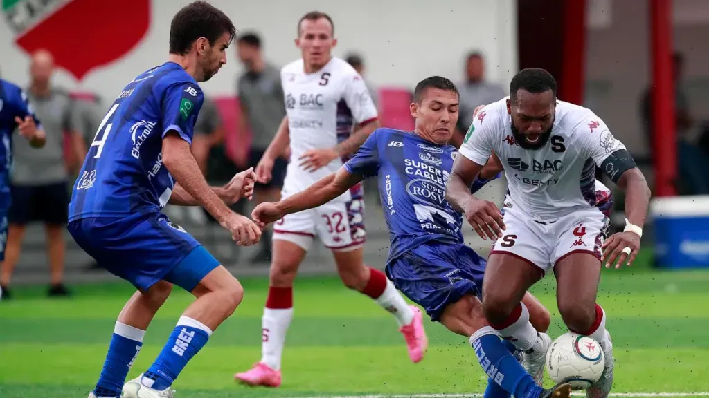 Grecia jamás pudo derrotar a Saprissa en casa: las únicas tres veces que le ganó fue como visitante. (Foto: Rafael Pacheco Granados / La Teja)