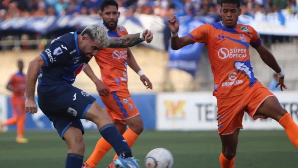 El de esta tarde será el duelo número 31 entre ambos equipos: Motagua ganó 20, UPNFM se quedó con 2 e igualaron en los 8 restantes. (Foto: Andro Rodríguez / El Heraldo)