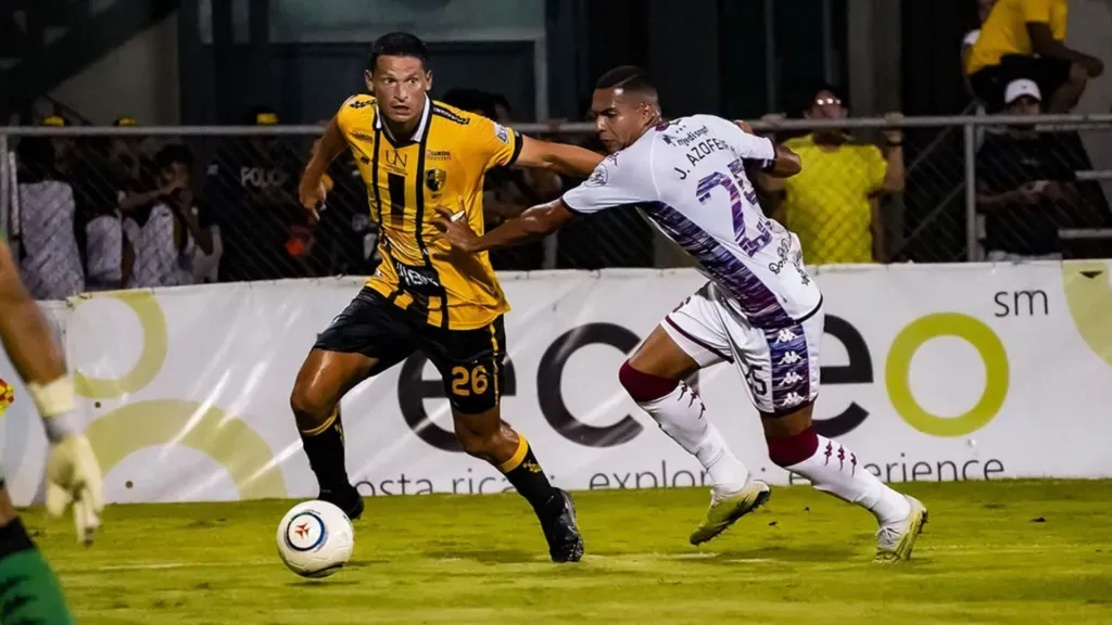 Saprissa ganó los últimos tres juegos contra Liberia desde que ascendió a la Primera División. (Foto: UNAFUT)