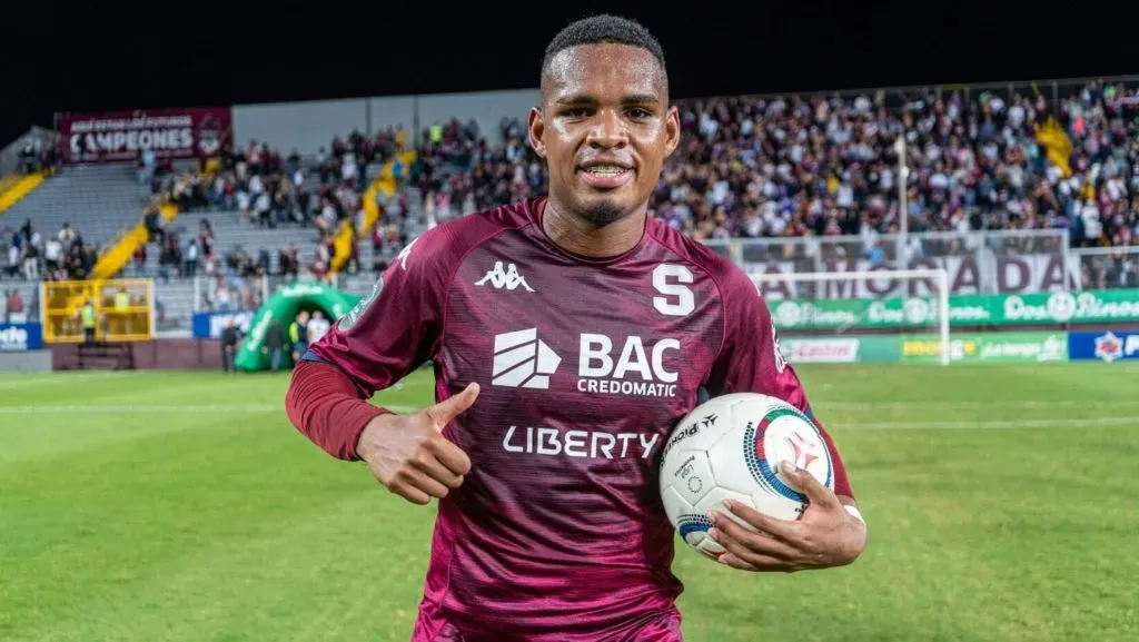 Orlando Sequeira podría irse libre en junio. (Foto Saprissa)