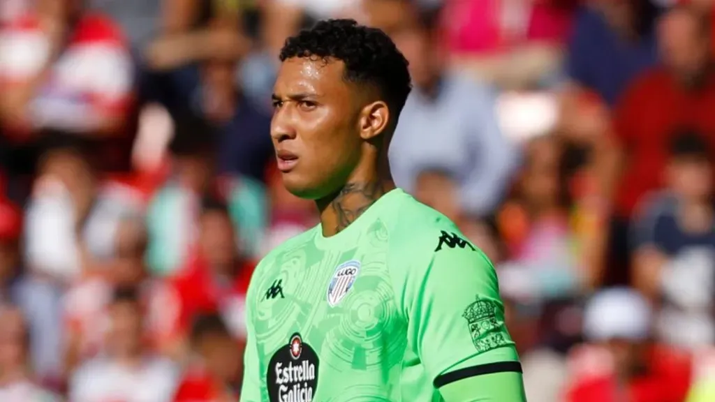 Patrick Sequeira le gana la pulseada a Kevin Chamorro. (Foto: Getty Images)