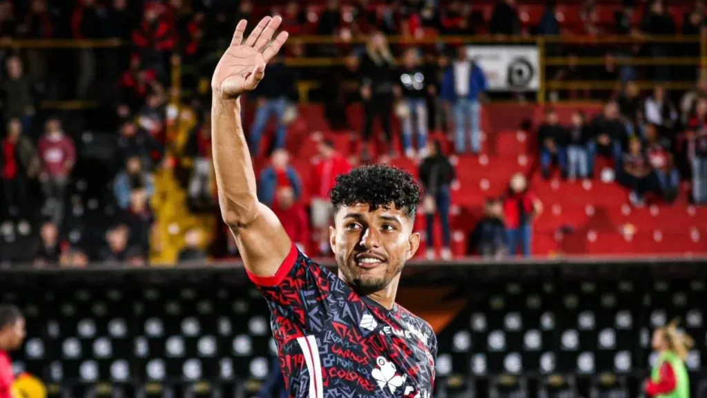Johan Venegas fue rechazado por Jafet Soto. (Foto: La Nación)