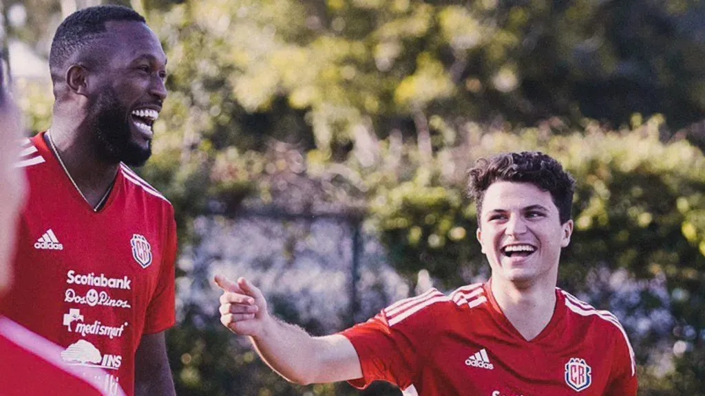 Gino Vivi estuvo entrenando con La Sele en Los Ángeles. (Instagram)