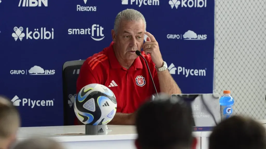 Alfaro sabe que el equipo lo extrañará pero confía en los suyos. (IMAGO)