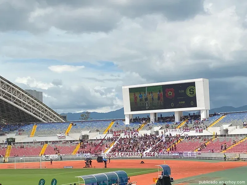 El Estadio Nacional lució muy despoblado (Crhoy.com)