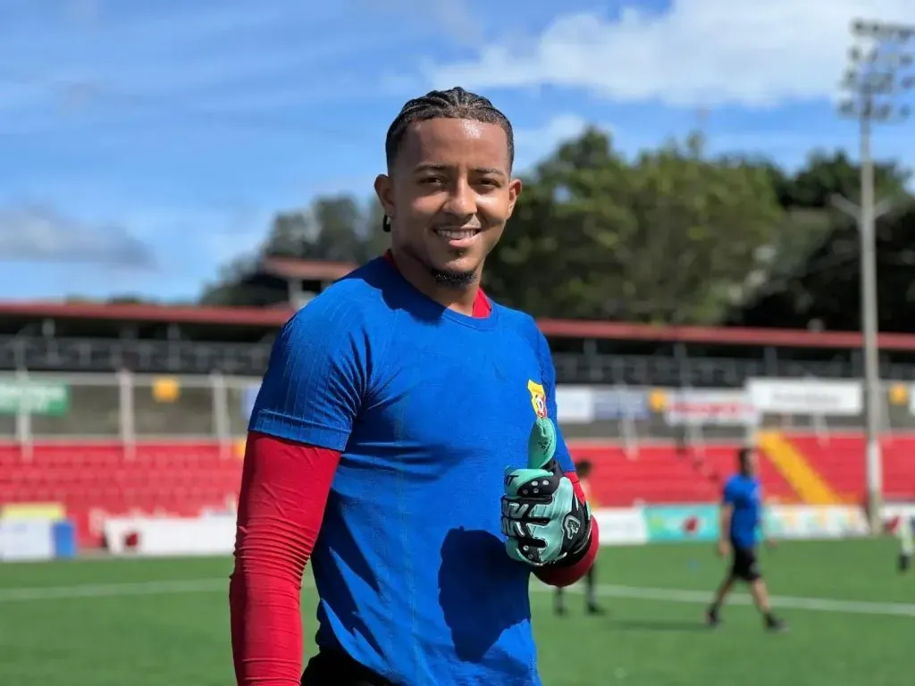 Anthony Walker ya entrena con Herediano. (Instagram)
