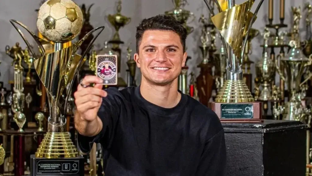 Gino Vivi sufrió el esguice de su tobillo.
