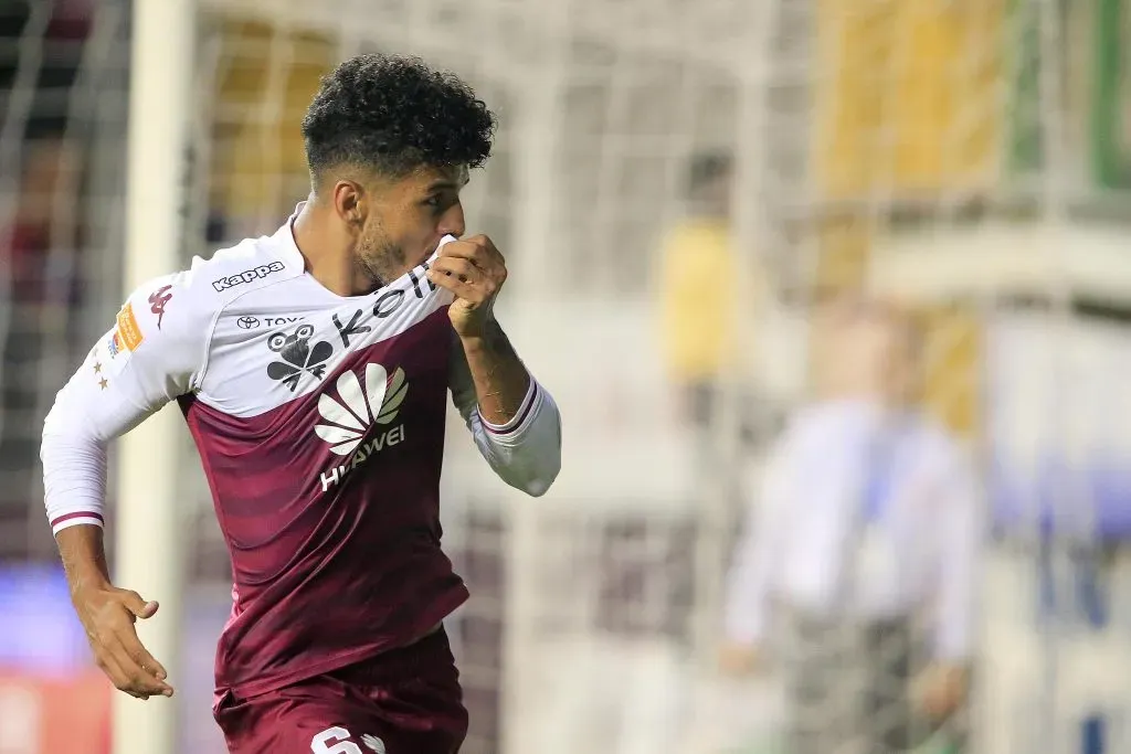 Johan Venegas tiene historia con Saprissa (Saprissa).