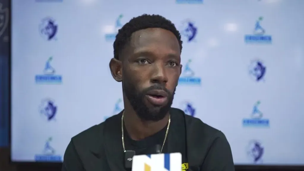 Keysher Fuller se queda entrenando después de las prácticas. (Foto: La Teja)
