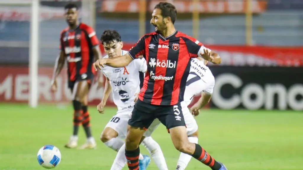 Celso Borges fue muy elogiado por Pedro Troglio. (Concacaf)