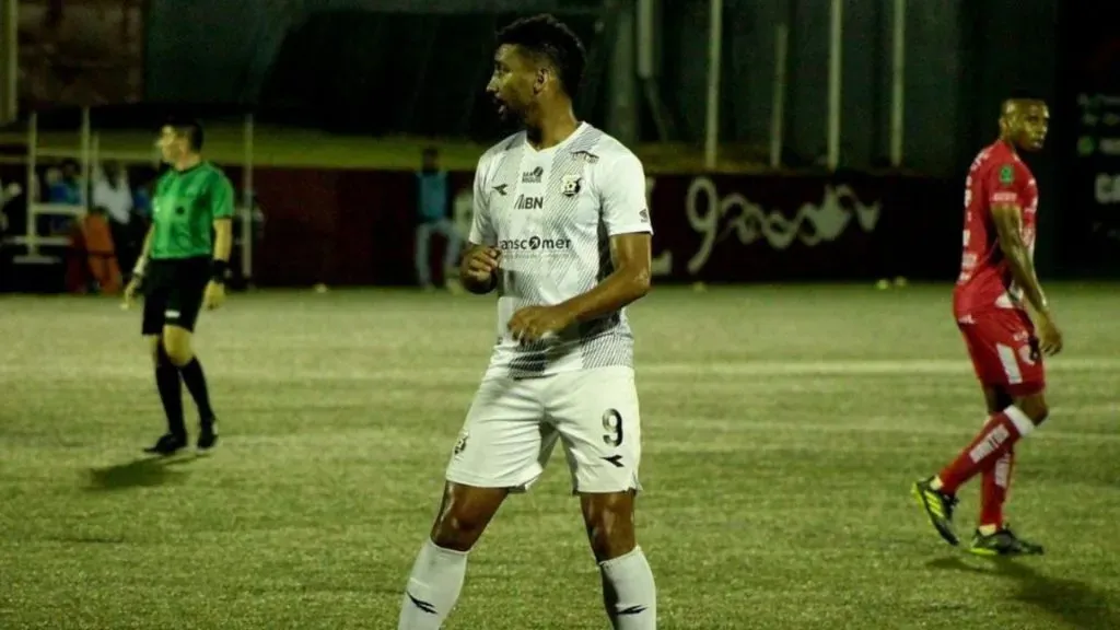 Marcel Hernández anotó dos goles ante Santos Guápiles. (Herediano)