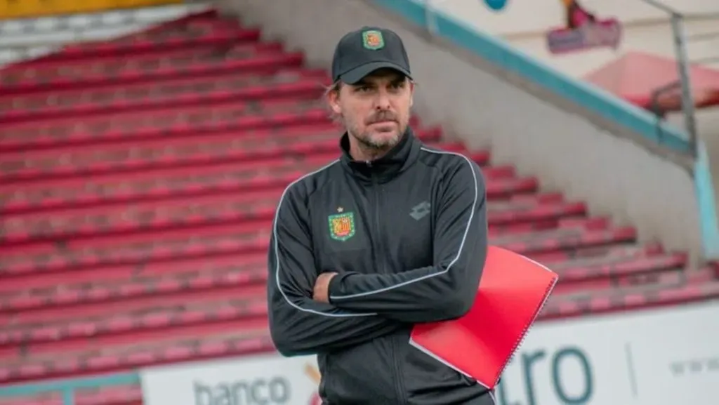 Andrés Carevic fue despedido de Deportivo Cuenca.