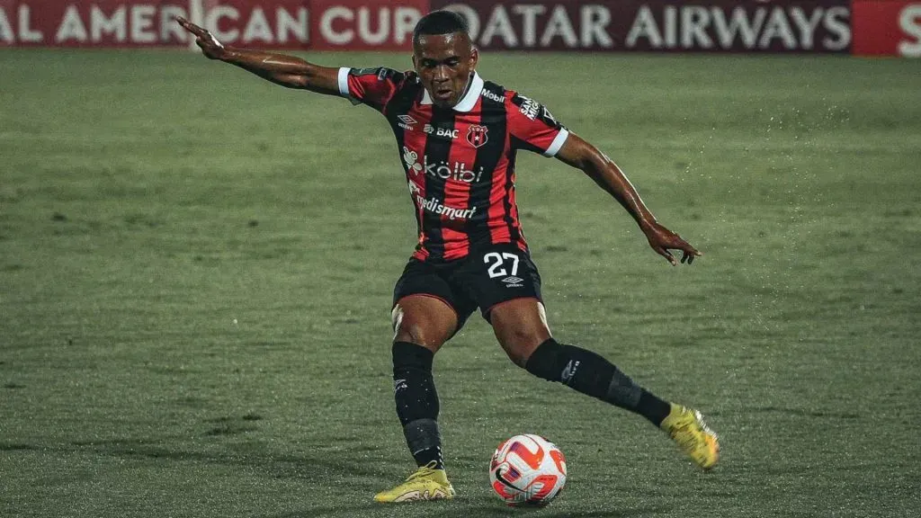 Ian Lawrence se sinceró tras la victoria de Alajuelense.