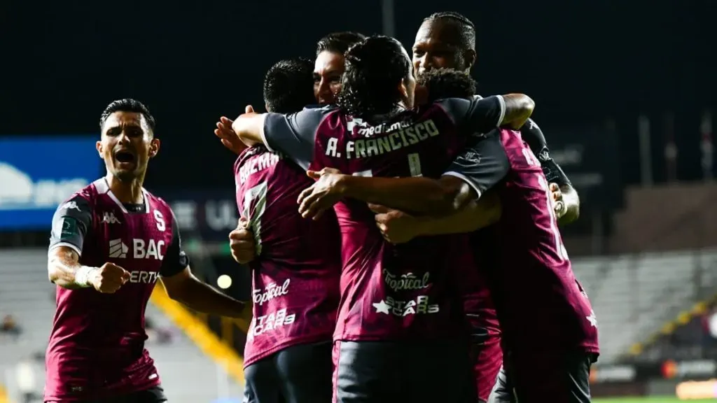 Saprissa logró tapar un puesto vacío.