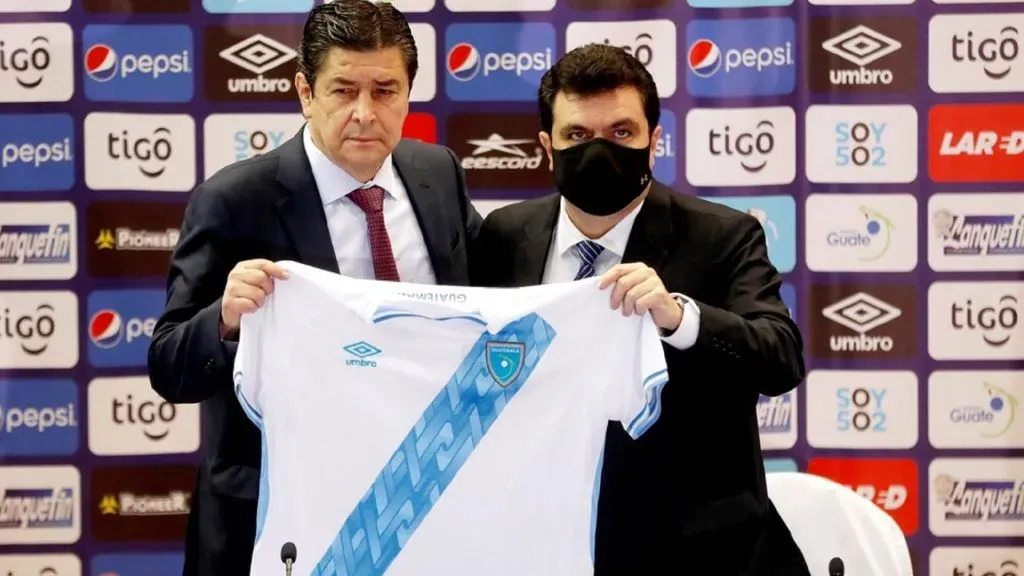Gerardo Paiz junto a Luis Fernando Tena.