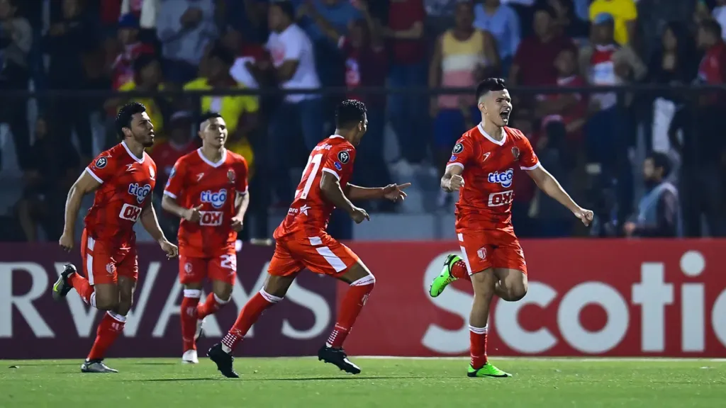 Marvin Fletes, seleccionado nicaragüense, celebra uno de sus goles con Real Estelí. (Foto: Concacaf)