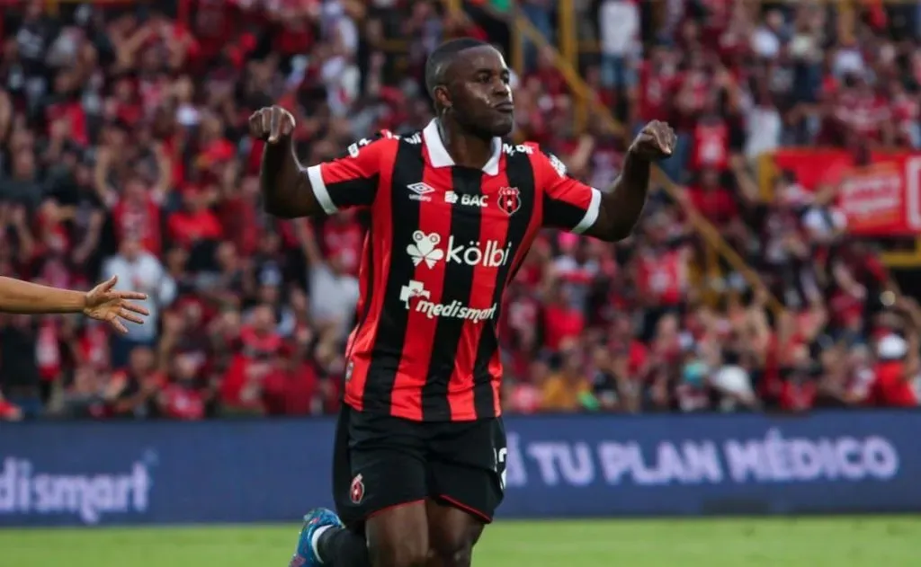 Joel Campbell – Alajuelense