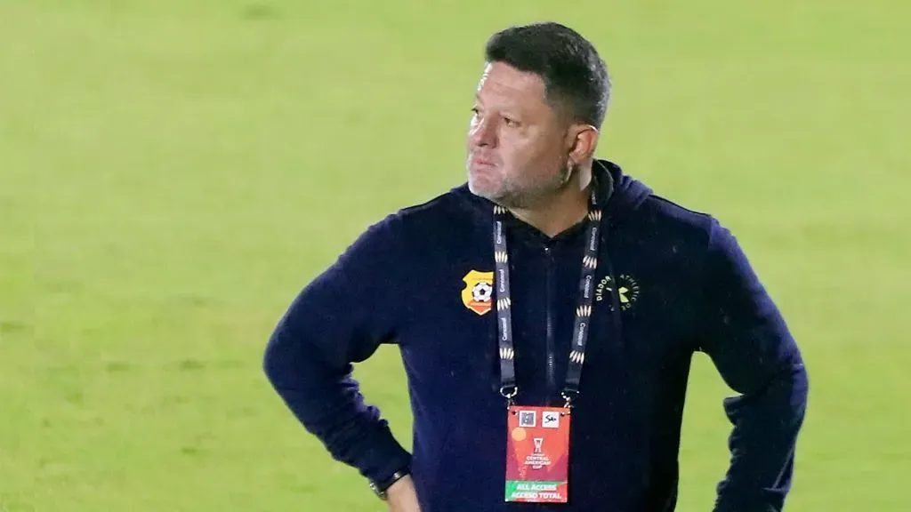 Jafet Soto está en aprietos.